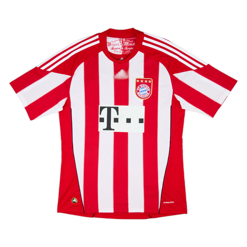 Bayern Munich 2010/11 (Home)